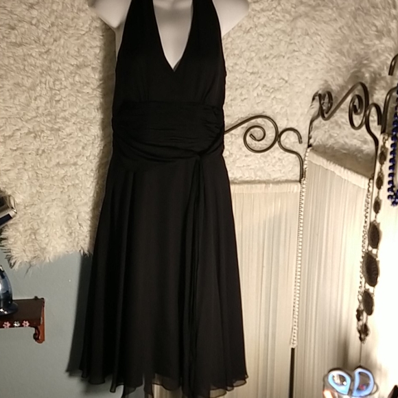 London Times Dresses & Skirts - London Times silk chiffon dress